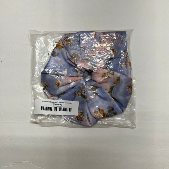Common Era Botticelli's Daydream Oversize Scrunchie - Picture 1 of 7